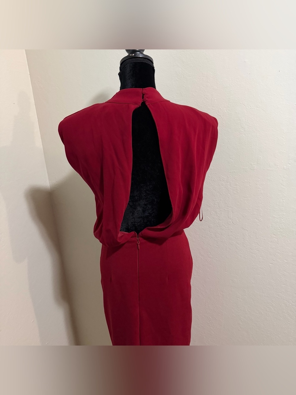 Aliava Maxine Crepe Midi Dress Maroon High Neck Draped Shoulder Bodycon L NWT - Picture 8 of 13